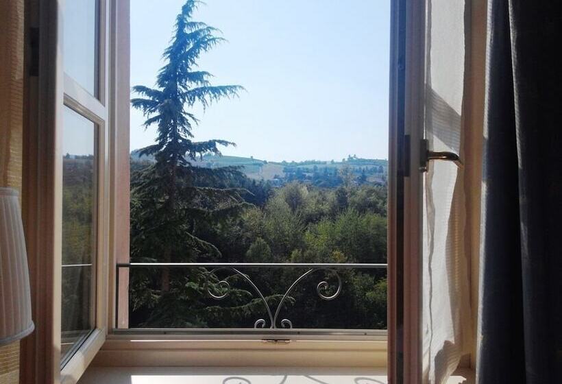 فندق Il Castello Di Bubbio