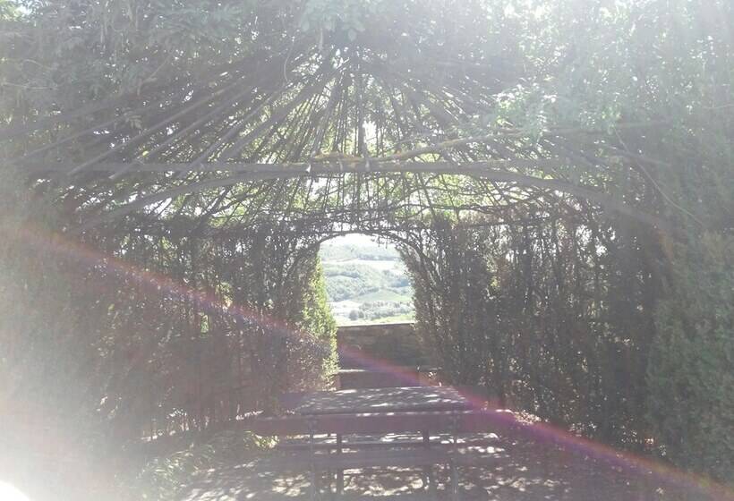 فندق Il Castello Di Bubbio