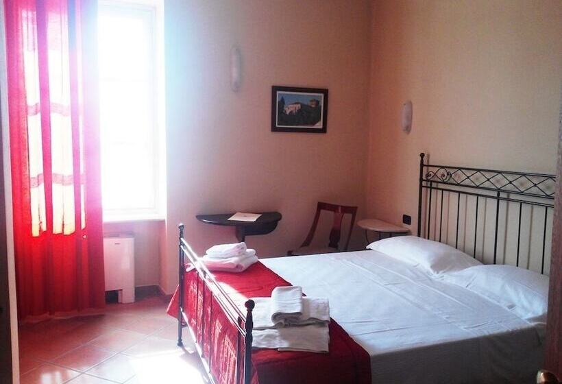 فندق Il Castello Di Bubbio