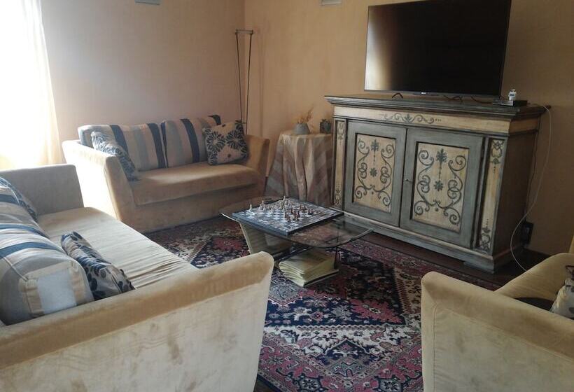 فندق Il Castello Di Bubbio