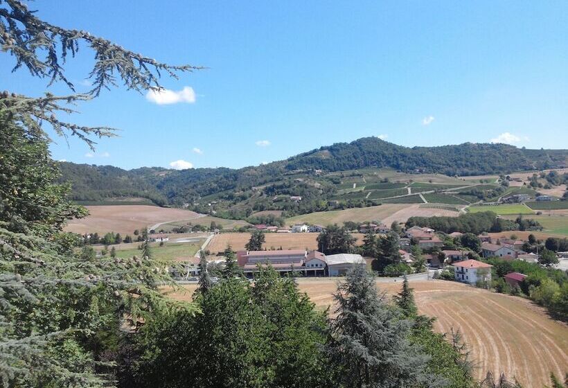 בית מלון כפרי Il Castello Di Bubbio