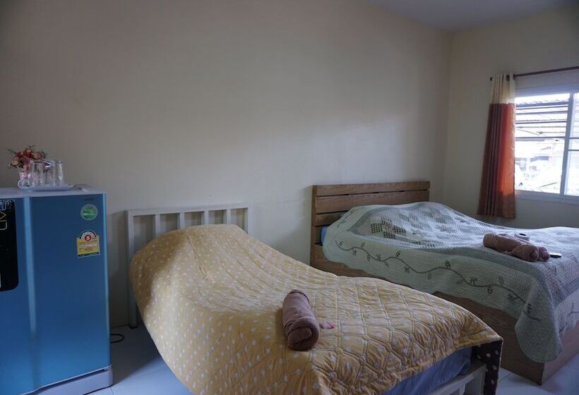 בית מלון כפרי Jinda Place