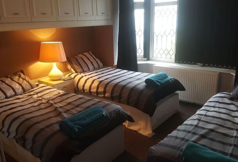 فندق John Wayne Lodge