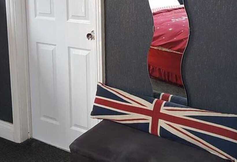 فندق John Wayne Lodge