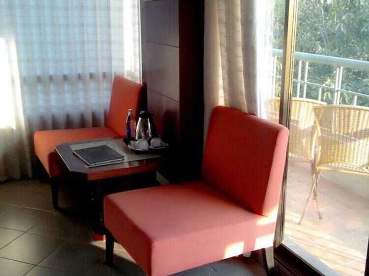 בית מלון כפרי Khaoyai Fahsai Resort