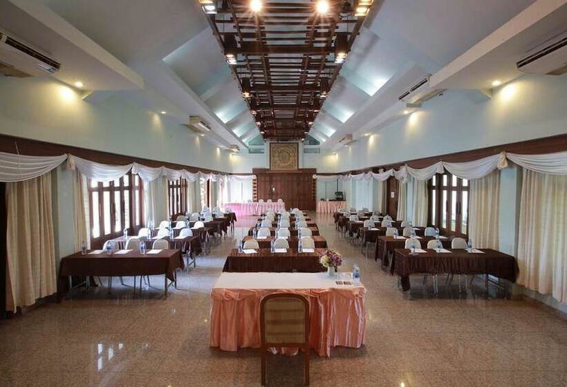 בית מלון כפרי Khaoyai Fahsai Resort