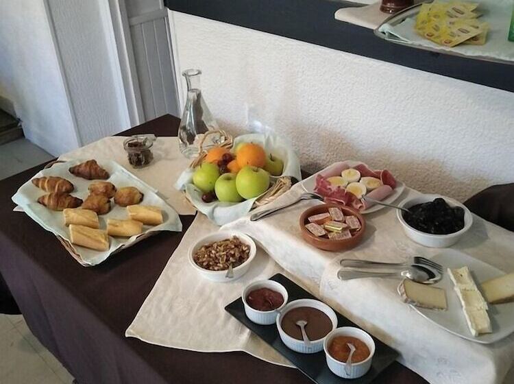 ホテル L Auberge Du Drot