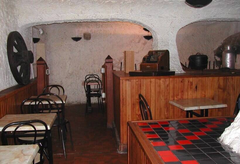 Отель Le Taoulet