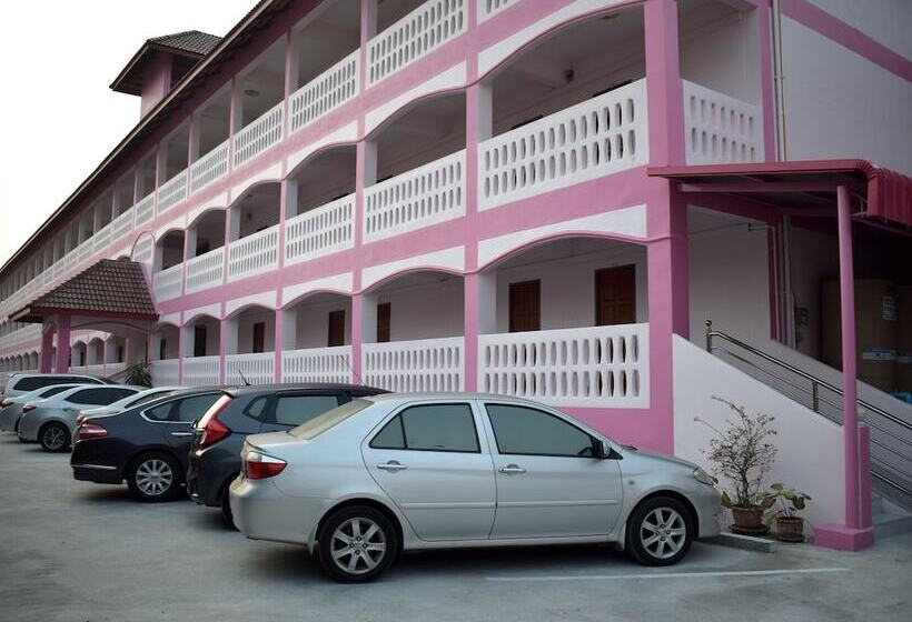 فندق Lopburitown