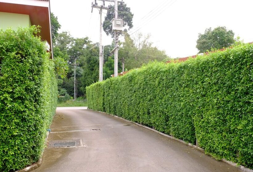 בית מלון כפרי Maprangwan Resort 2