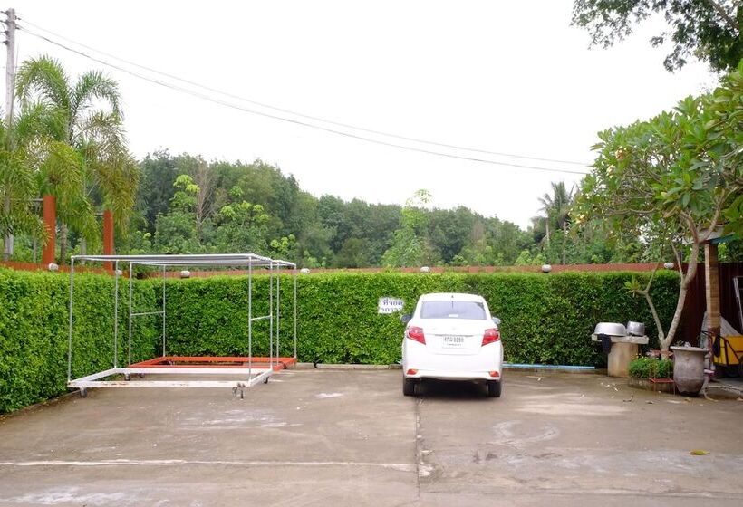 בית מלון כפרי Maprangwan Resort 2