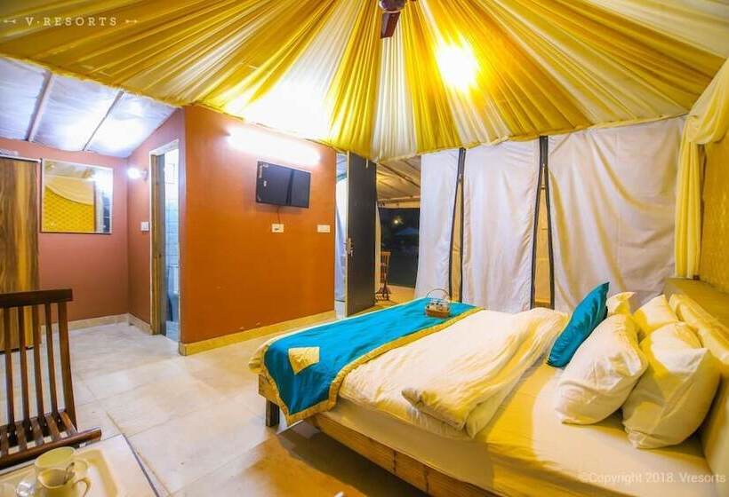 호텔 Master Farms Resort, Zirakpur