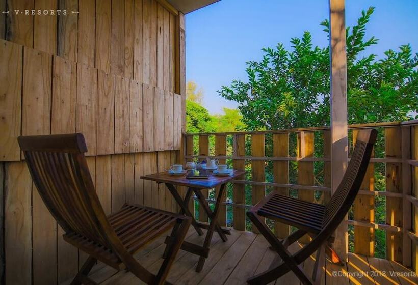 호텔 Master Farms Resort, Zirakpur