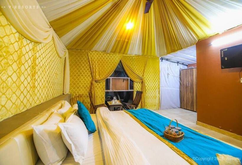 호텔 Master Farms Resort, Zirakpur