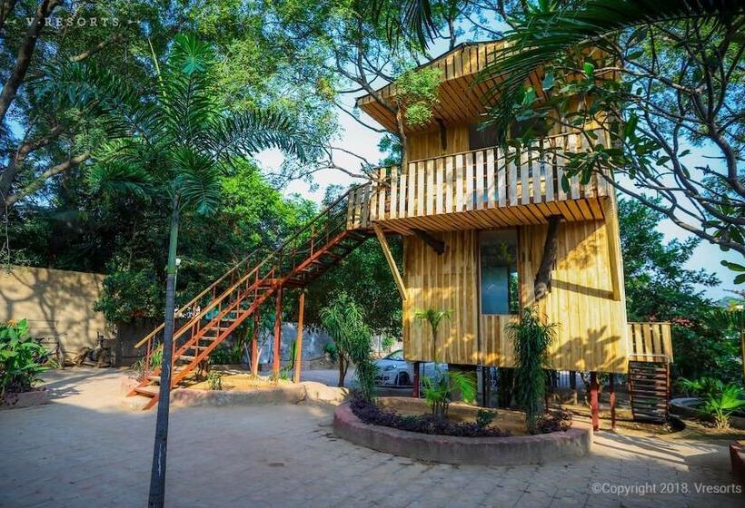 호텔 Master Farms Resort, Zirakpur