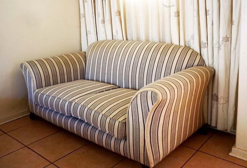 בית מלון כפרי Mbombela Holiday Resort & Spa