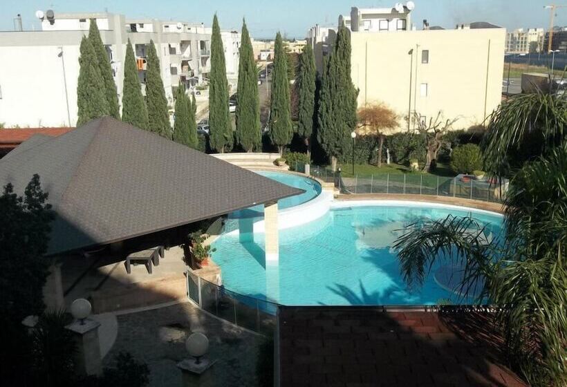 Отель Miceneo Palace