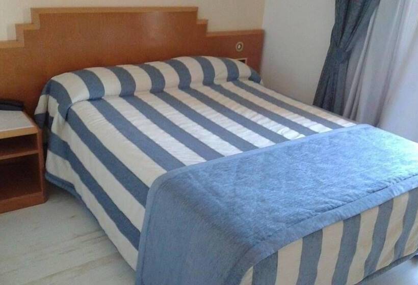 Отель Miceneo Palace