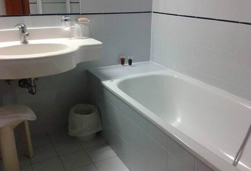 Отель Miceneo Palace