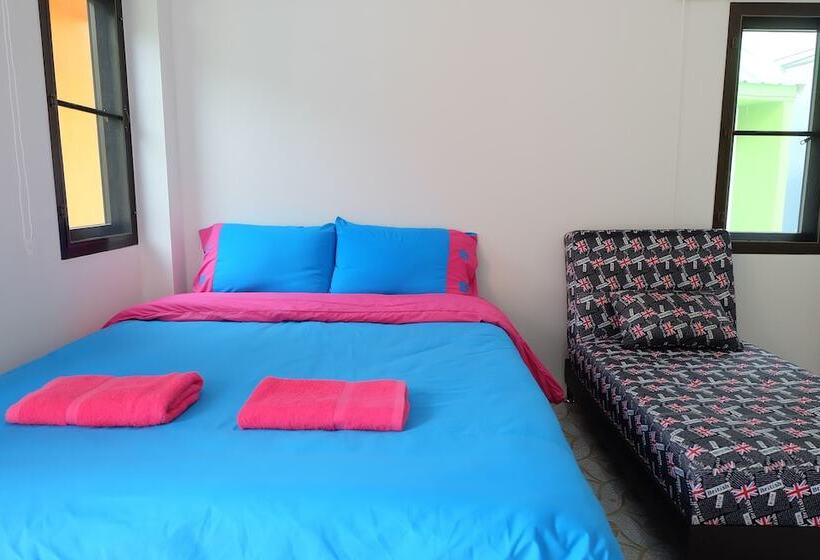 בית מלון כפרי Moonshadow Resort