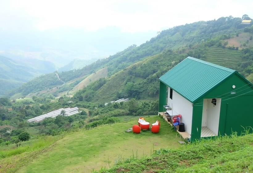 فندق Moonshadow Resort