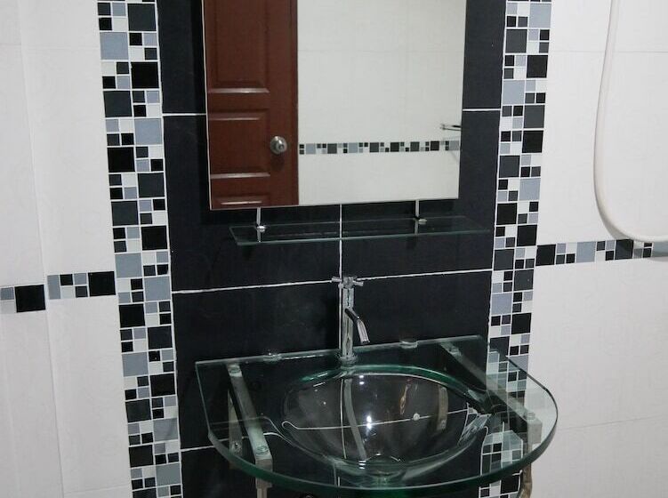 בית מלון כפרי Nuanrudee Resort