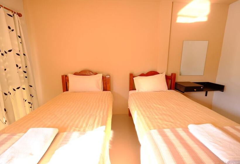 בית מלון כפרי Prompong Resort Mukdahan