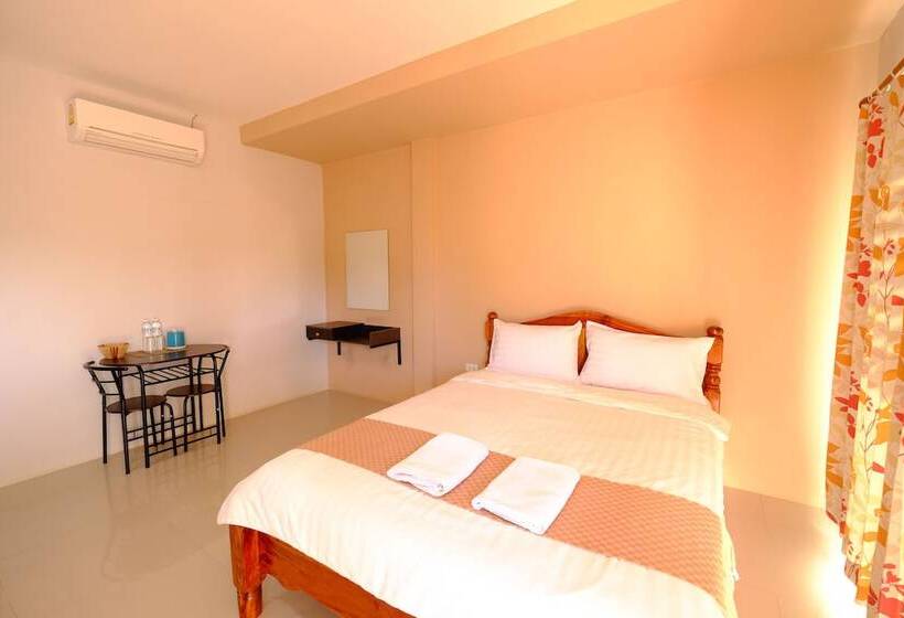 בית מלון כפרי Prompong Resort Mukdahan