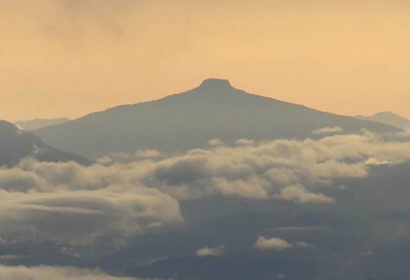 Отель Rai Galumwan Resort