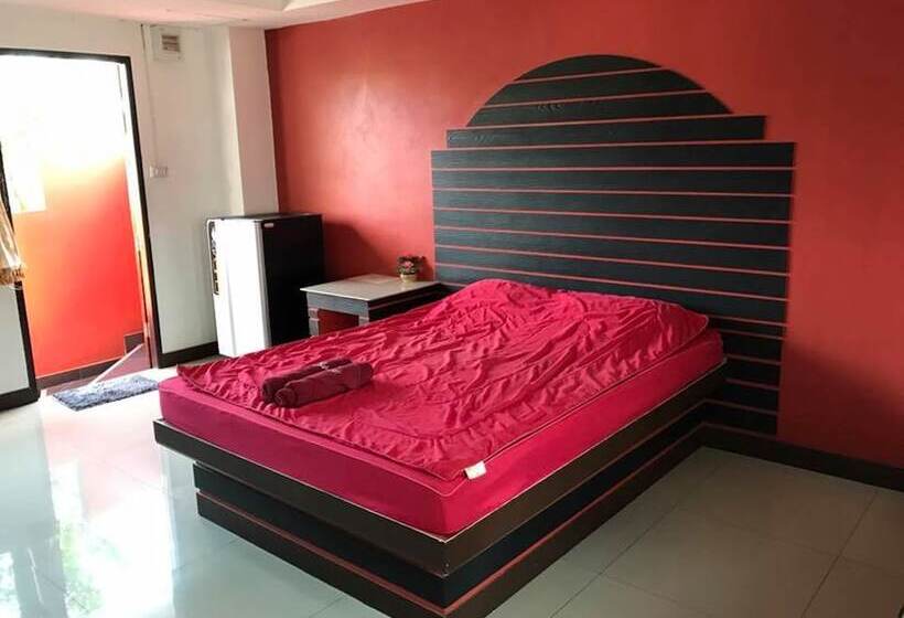 فندق Red Heart Resort