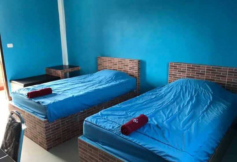 בית מלון כפרי Red Heart Resort