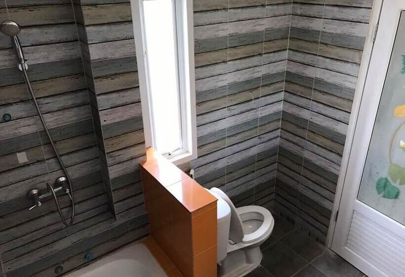 בית מלון כפרי Red Heart Resort