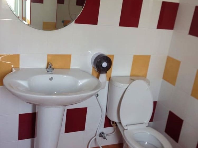 فندق Red Heart Resort