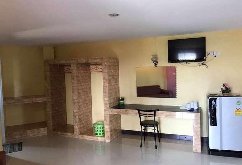 בית מלון כפרי Red Heart Resort