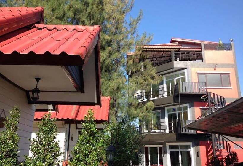 בית מלון כפרי Red Heart Resort