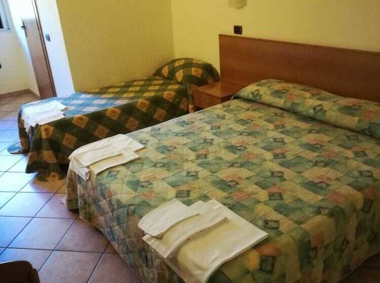 Отель Ristorante La Collina