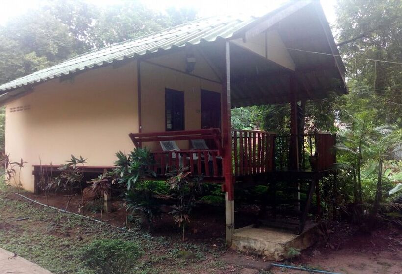 فندق Saint Tropez Resort