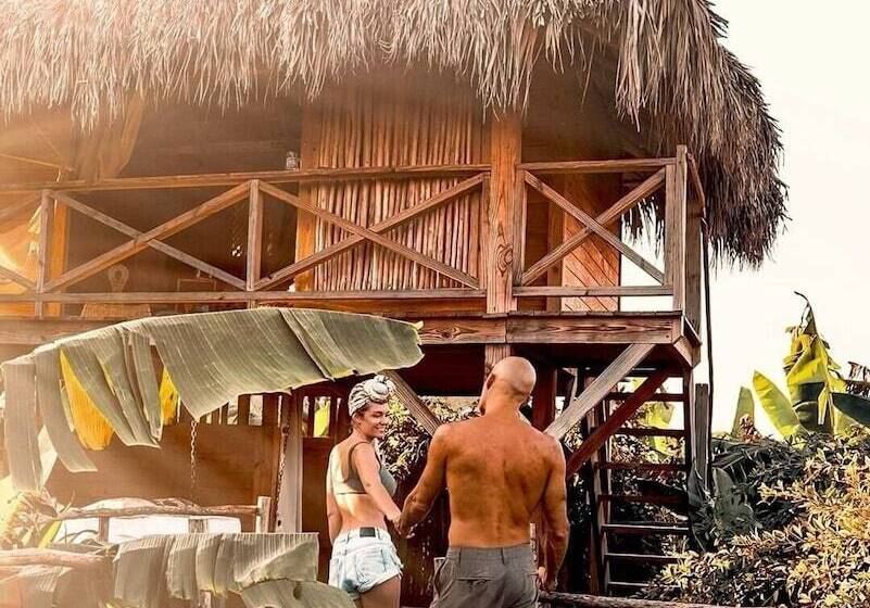 Отель Samana Eco Lodge