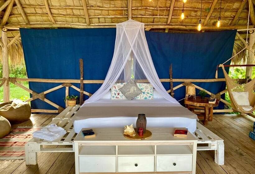 Отель Samana Eco Lodge