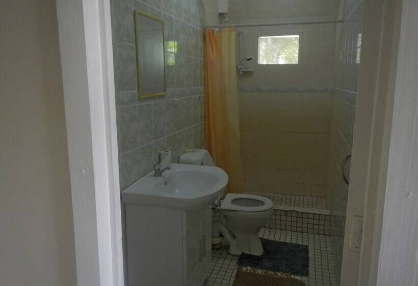 هتل Samoa Sport Lodge