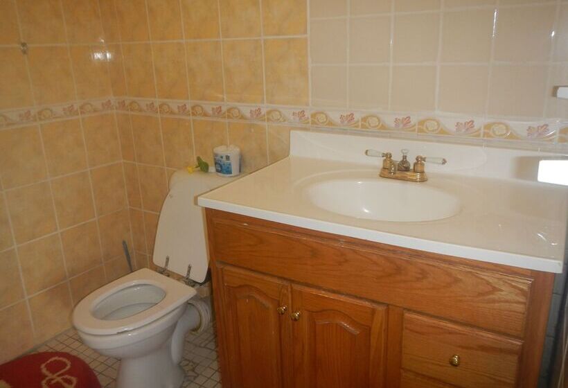 هتل Samoa Sport Lodge