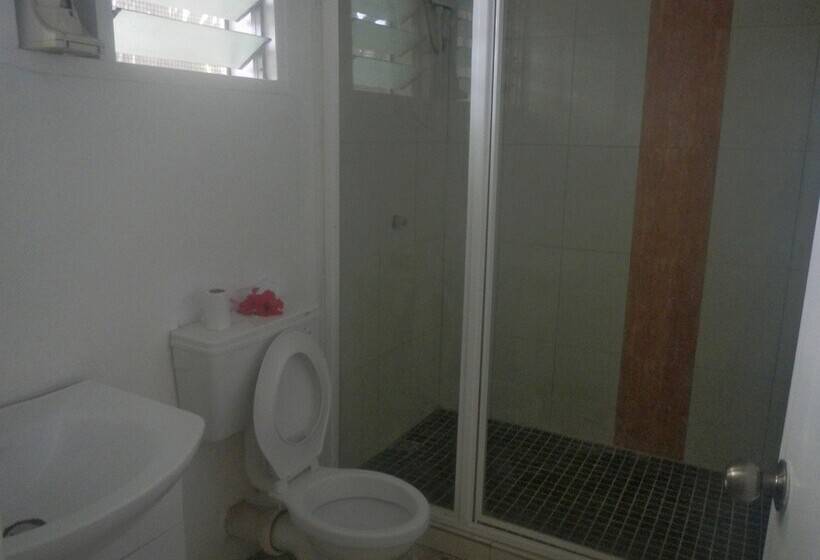 هتل Samoa Sport Lodge