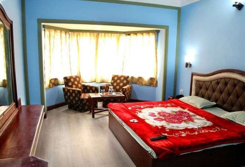 Spot On 47958 Hotel Sapphire Paradise