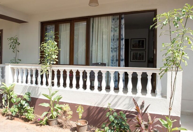 בית מלון כפרי Sea View Resort