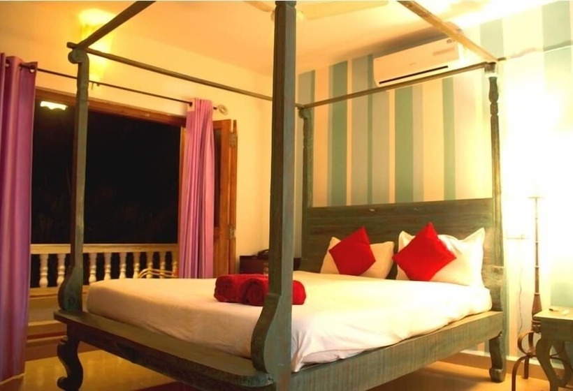 בית מלון כפרי Sea View Resort