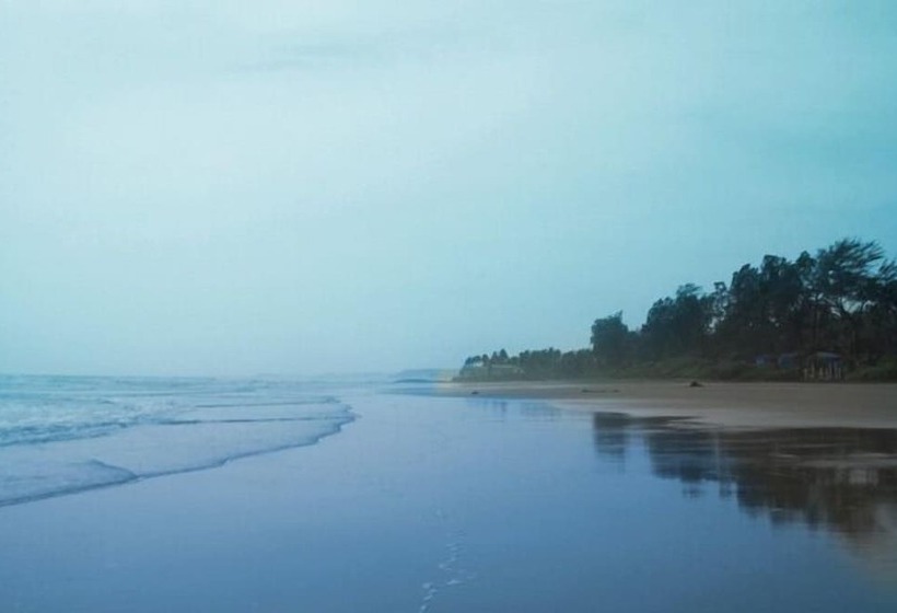 בית מלון כפרי Sea View Resort