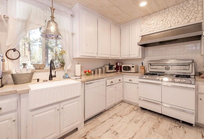 בית מלון כפרי Shay Meadows Ranch And Resort #1999