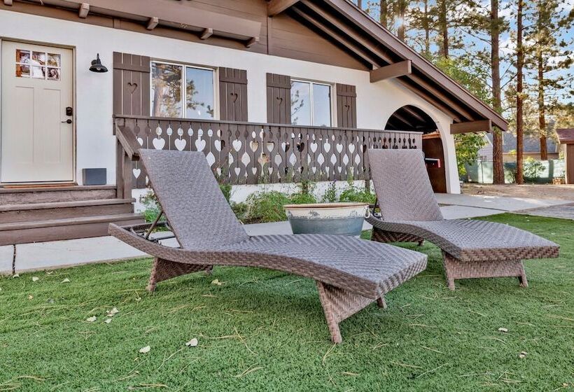 Отель The Cottage #2153