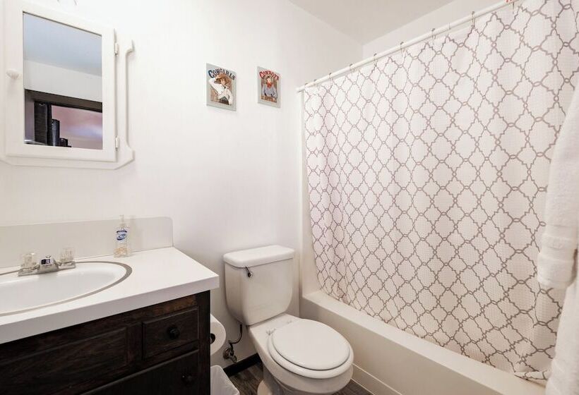 בית מלון כפרי The Ranch House #1998