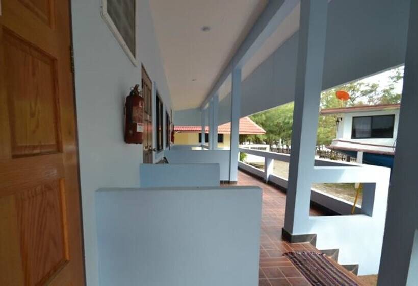 فندق White Stone Resort